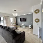 Appartamento Town With Pool By Homing *