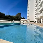 Town With Pool By Homing Appartamento Albufeira