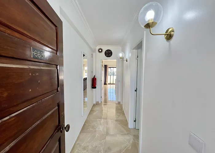 아파트 Town With Pool By Homing